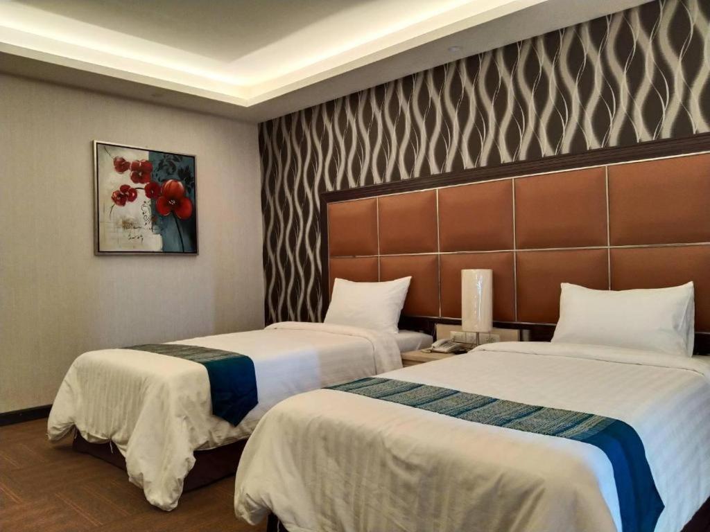 Pailyn Phitsanulok Hotel Buitenkant foto