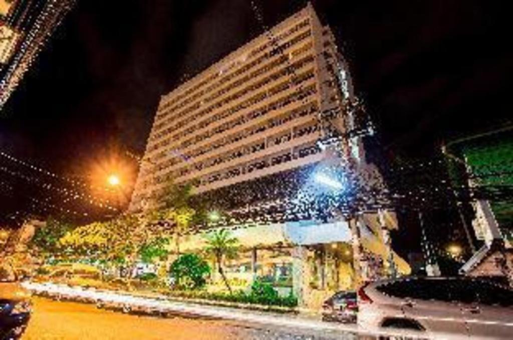 Pailyn Phitsanulok Hotel Buitenkant foto