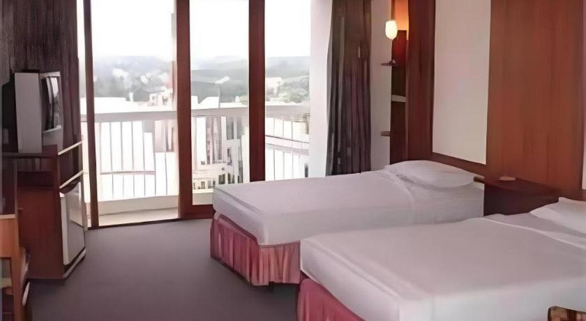 Pailyn Phitsanulok Hotel Buitenkant foto