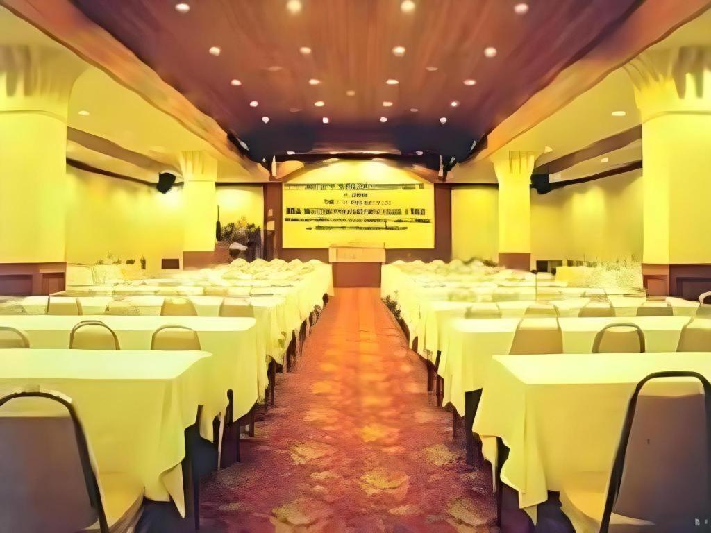 Pailyn Phitsanulok Hotel Buitenkant foto