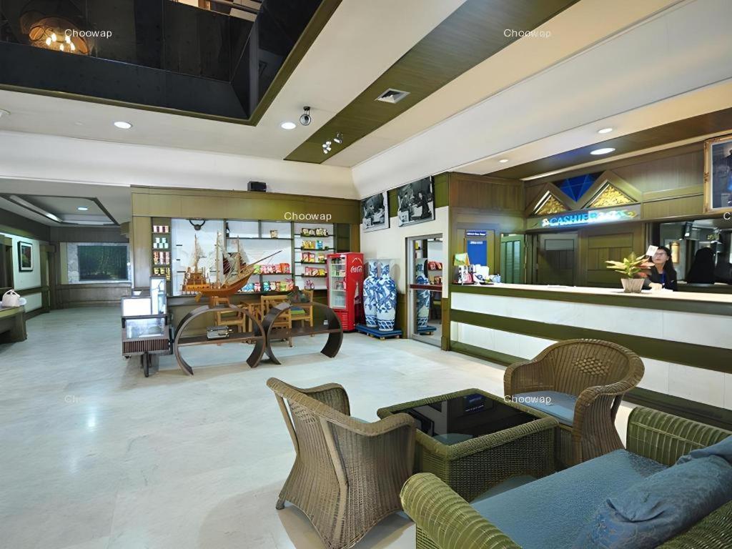Pailyn Phitsanulok Hotel Buitenkant foto